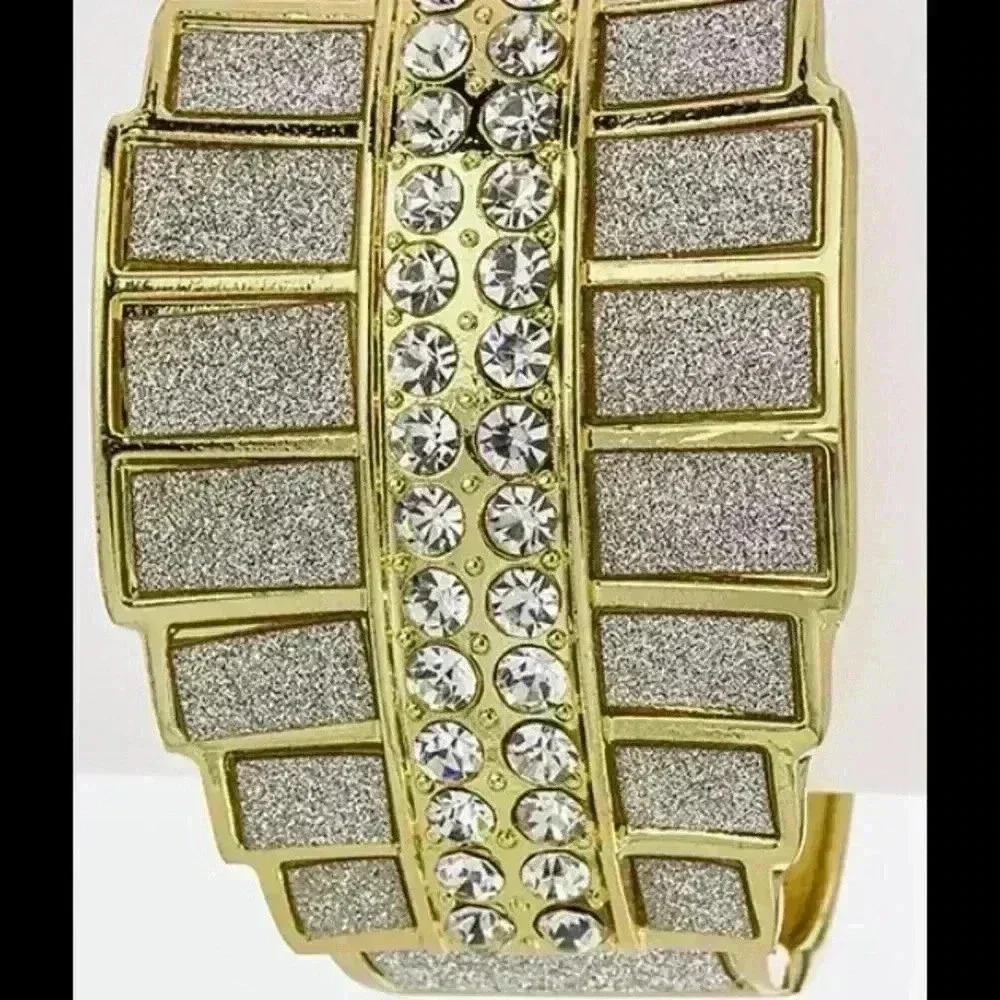 -Metalic Two Toned Bangle Bracelet